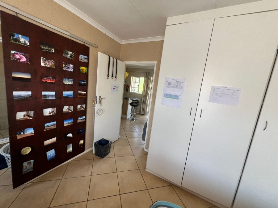 1 Bedroom Property for Sale in Vyfhoek A H North West